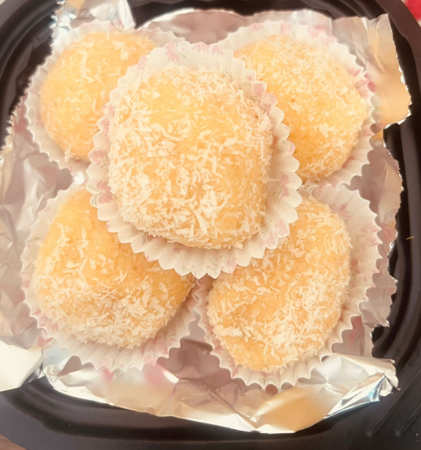 Picture of COCONUT LADOO 10 PCS